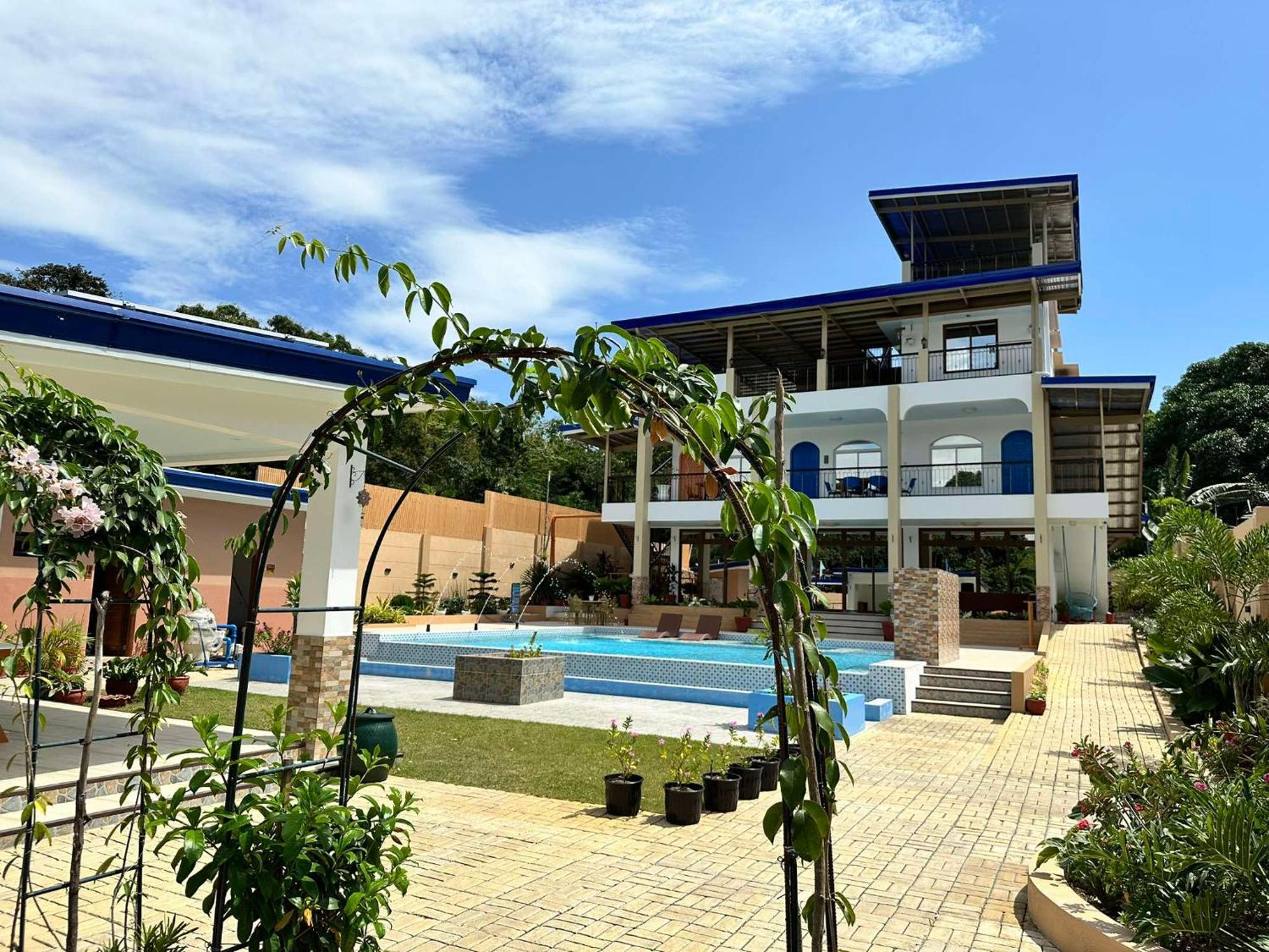 Aina Hannah Family Resort'S Greek Unit Calatagan Exterior foto